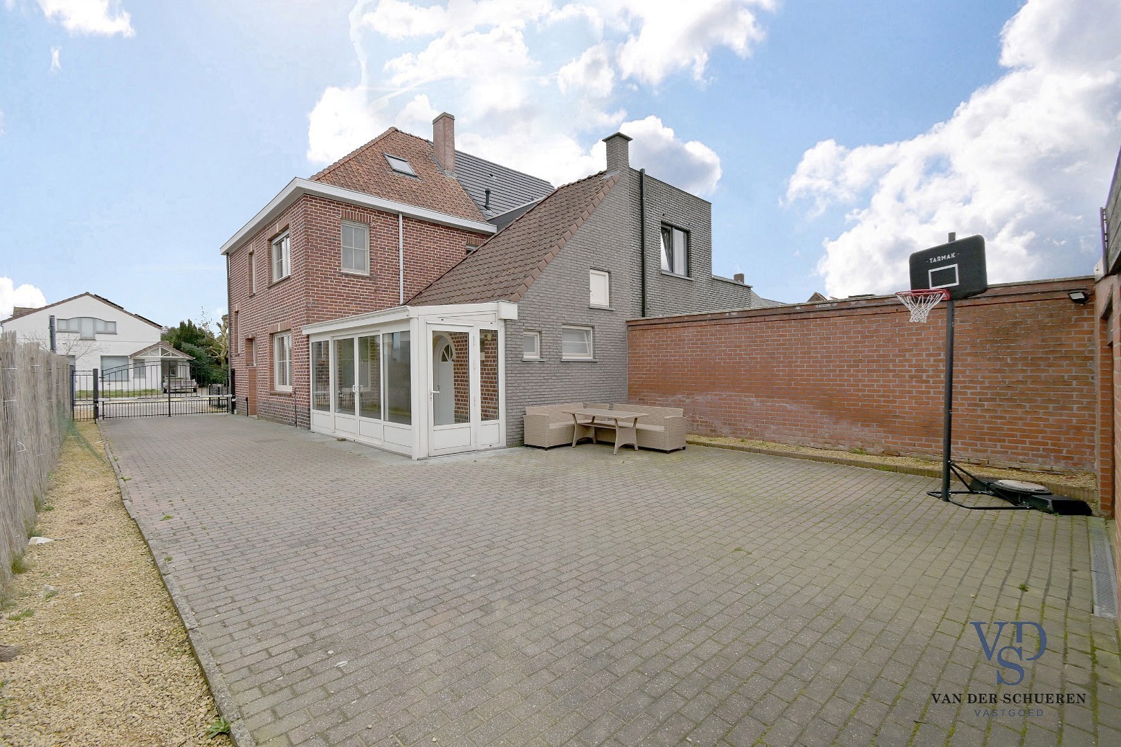 Degelijke Half Open Bebouwing - foto 1