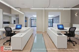 Ontdek dit mooie, ruime en gelijkvloerse kantoor aan de L. Carréstraat in het centrum van Hallaar, inclusief garage en overdekte...