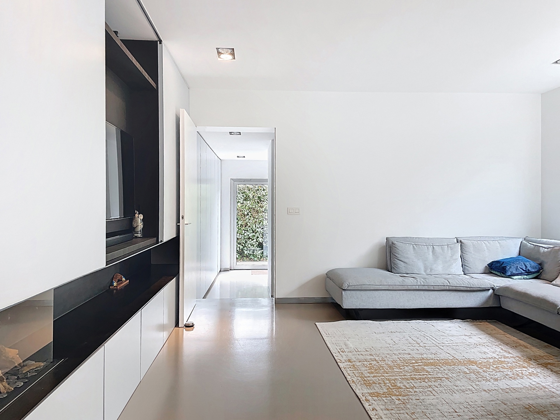 Moderne halfopen bebouwing met tuin - foto 3