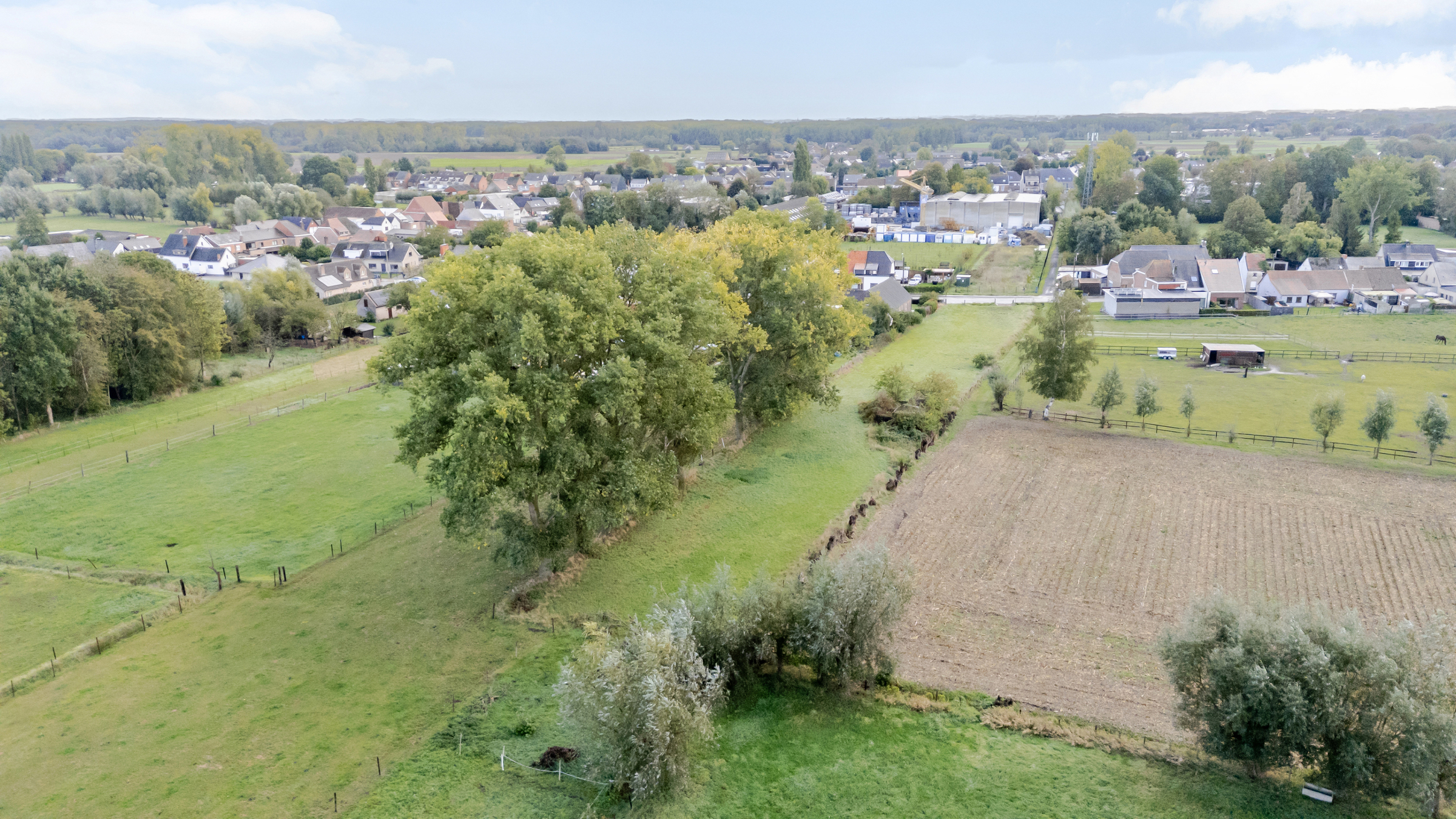 Ruim perceel te koop voor halfopen bebouwing in Berlare - foto 4