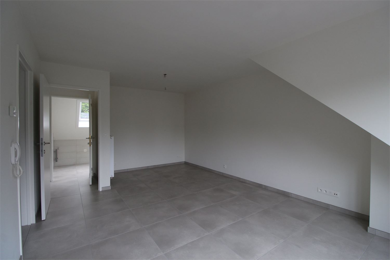 Residentieel gelegen 1 slpk appartement nabij het centrum van Brasschaat. - foto 4