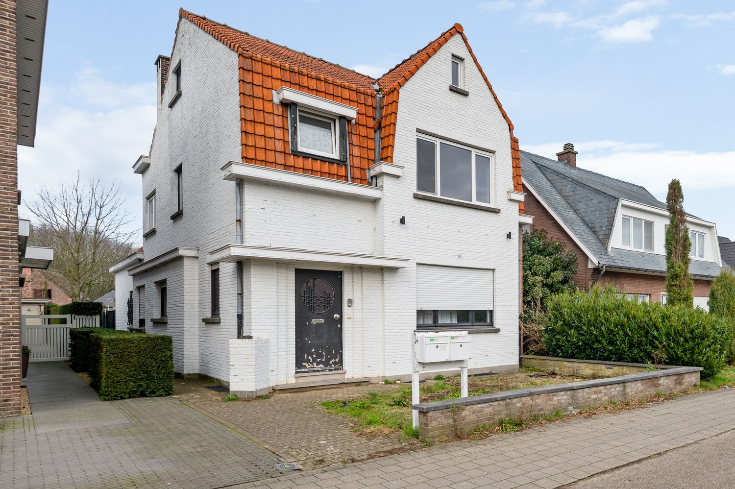 Opbrengsteigendom met twee entiteiten nabij het centrum van Broechem - foto 1