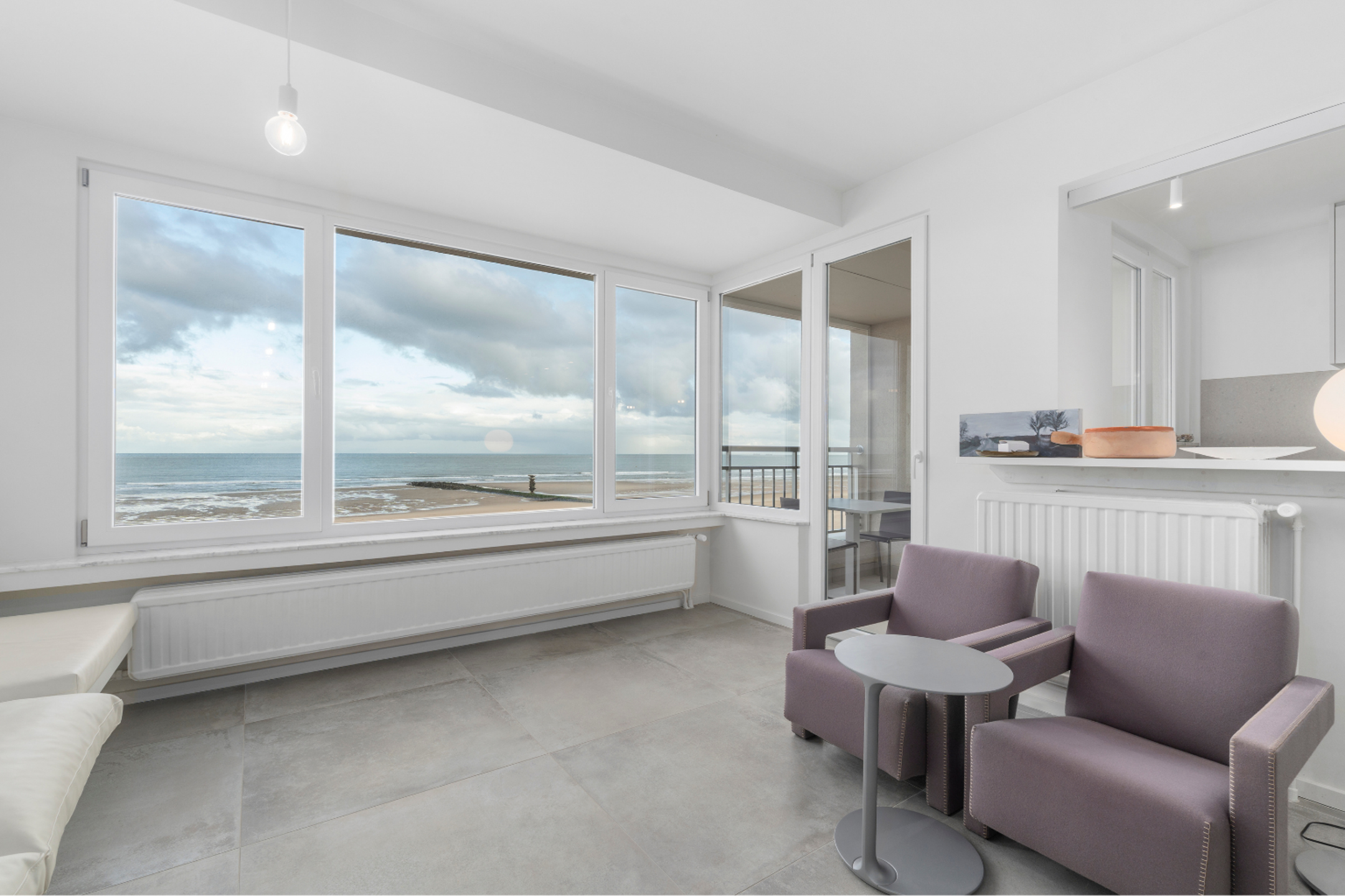 Gerenoveerd appartement met frontaal zeezicht in Oostende - foto 5