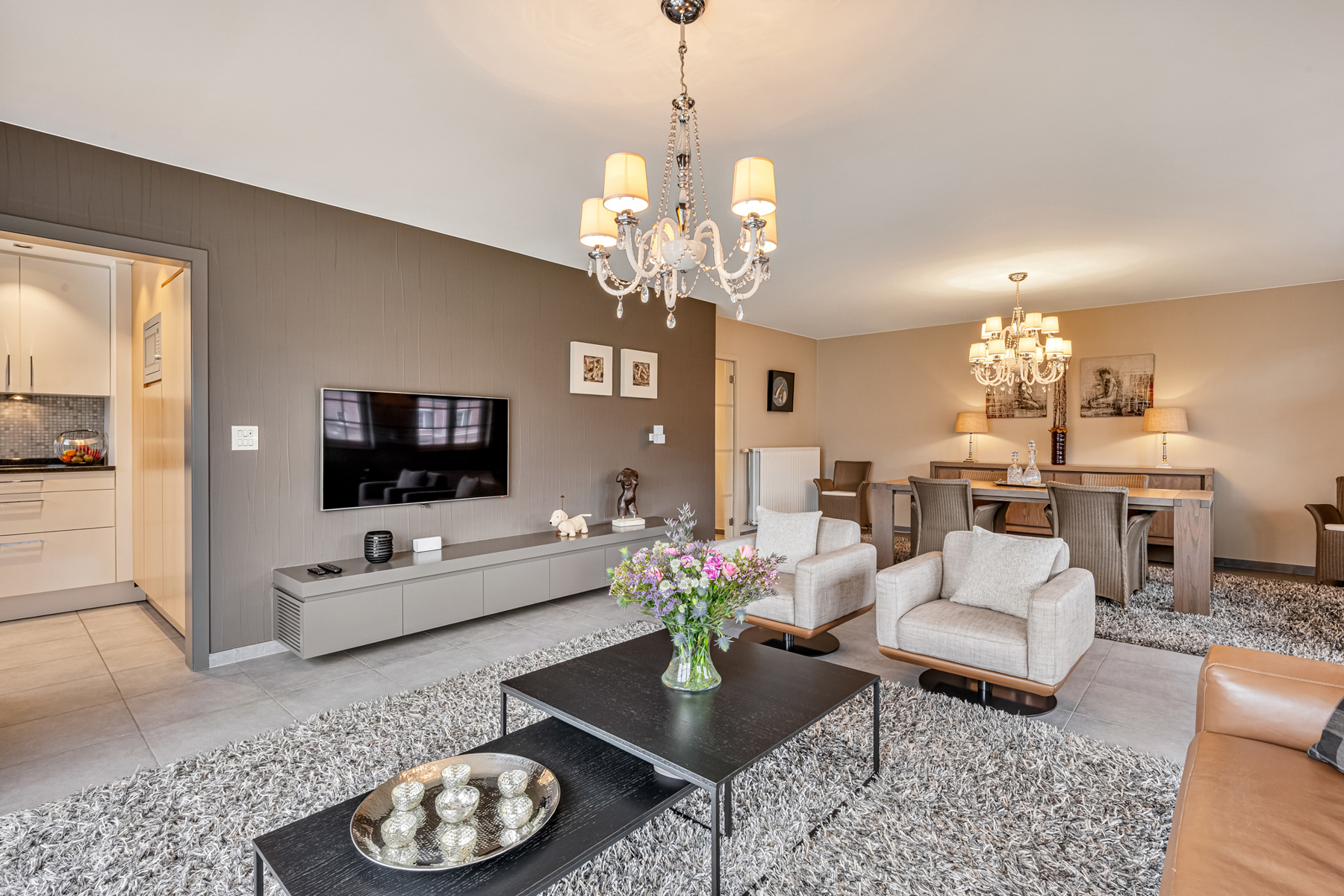 FLORA: luxe appartement met terras en 2 staanplaatsen - foto 4