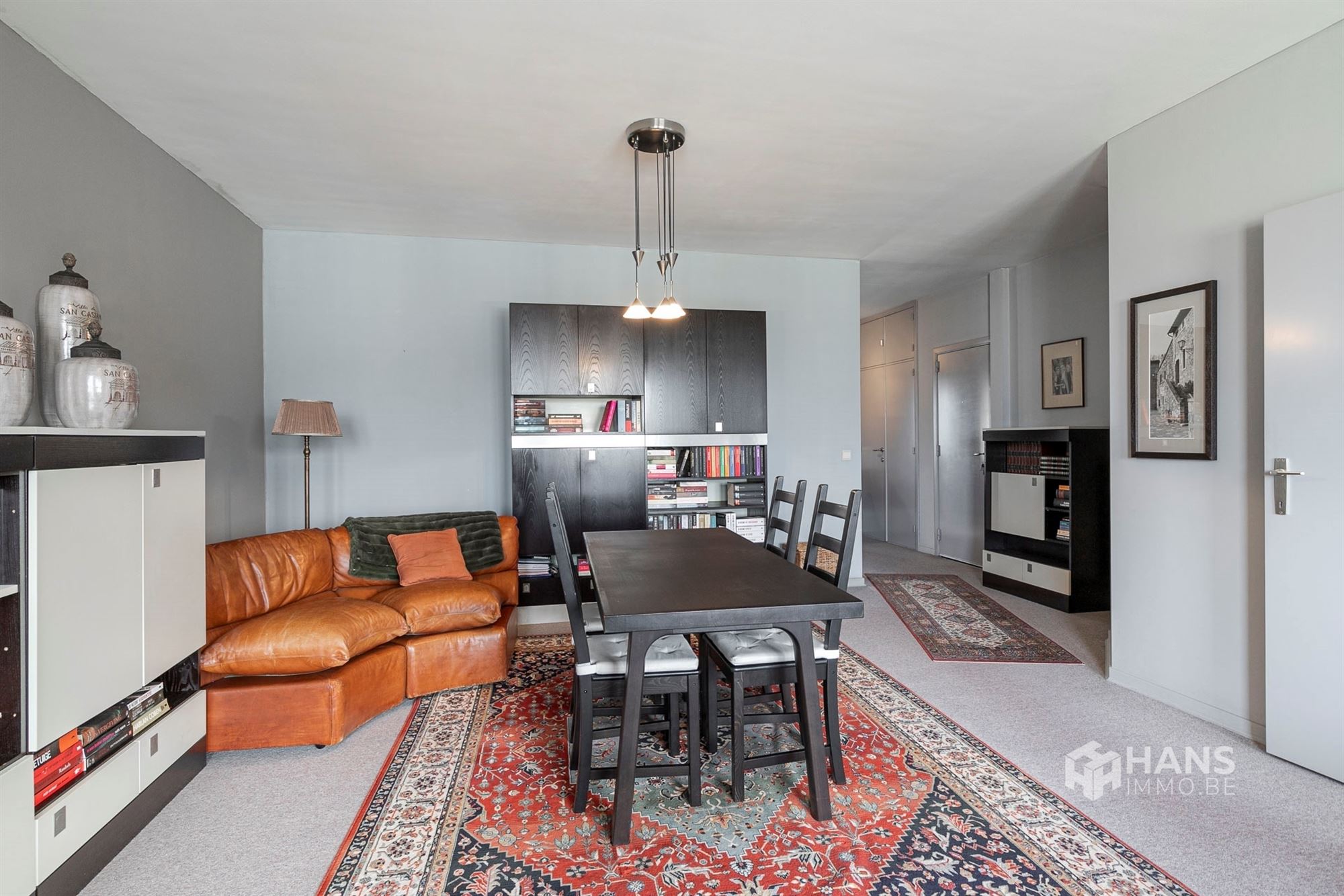 Spacious apartment (112 m²) with 2 bedrooms, 2 terraces and garage box in Merksem. - photo 5