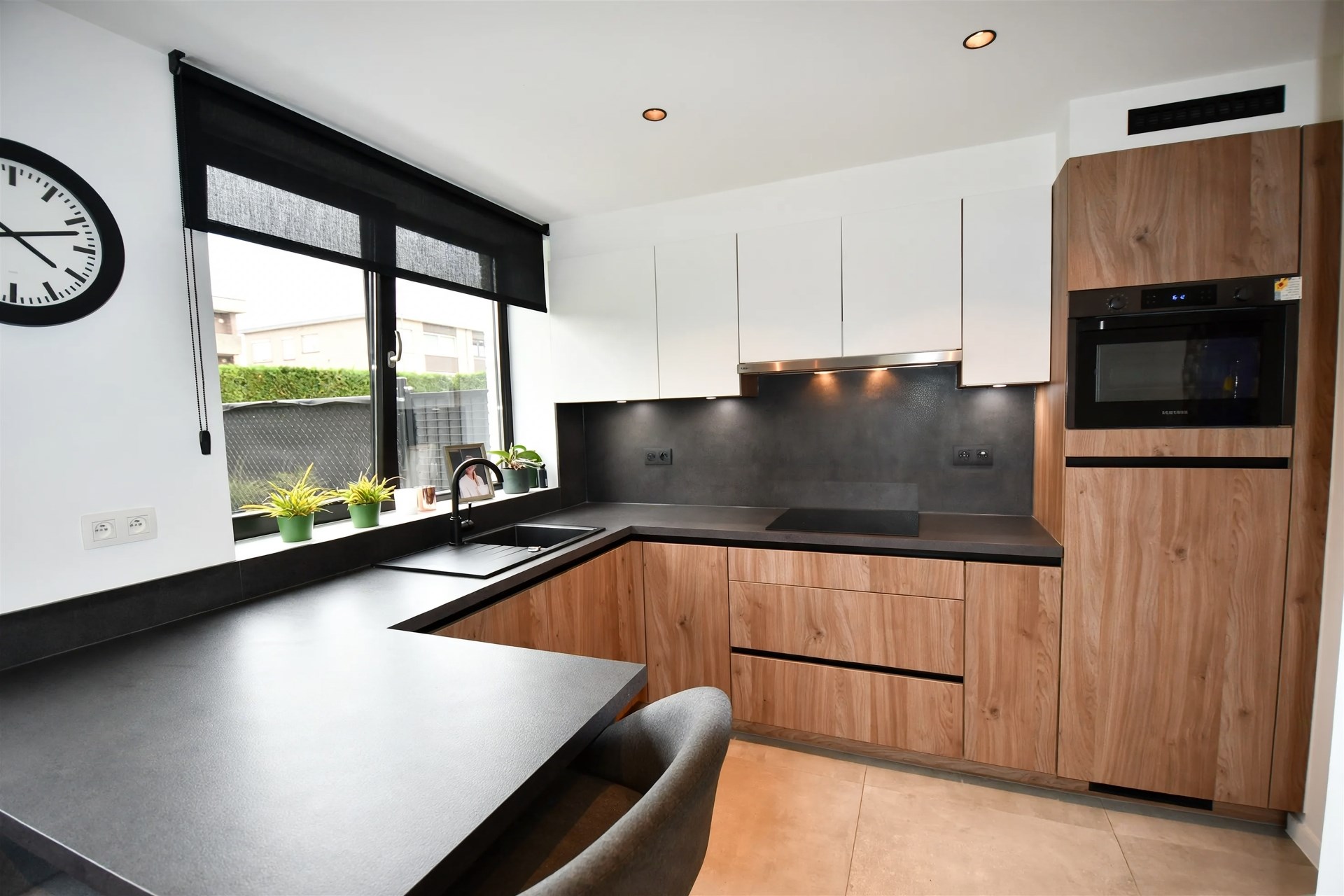Apartment for rent in Sint-Niklaas with 2 bedrooms - photo 3