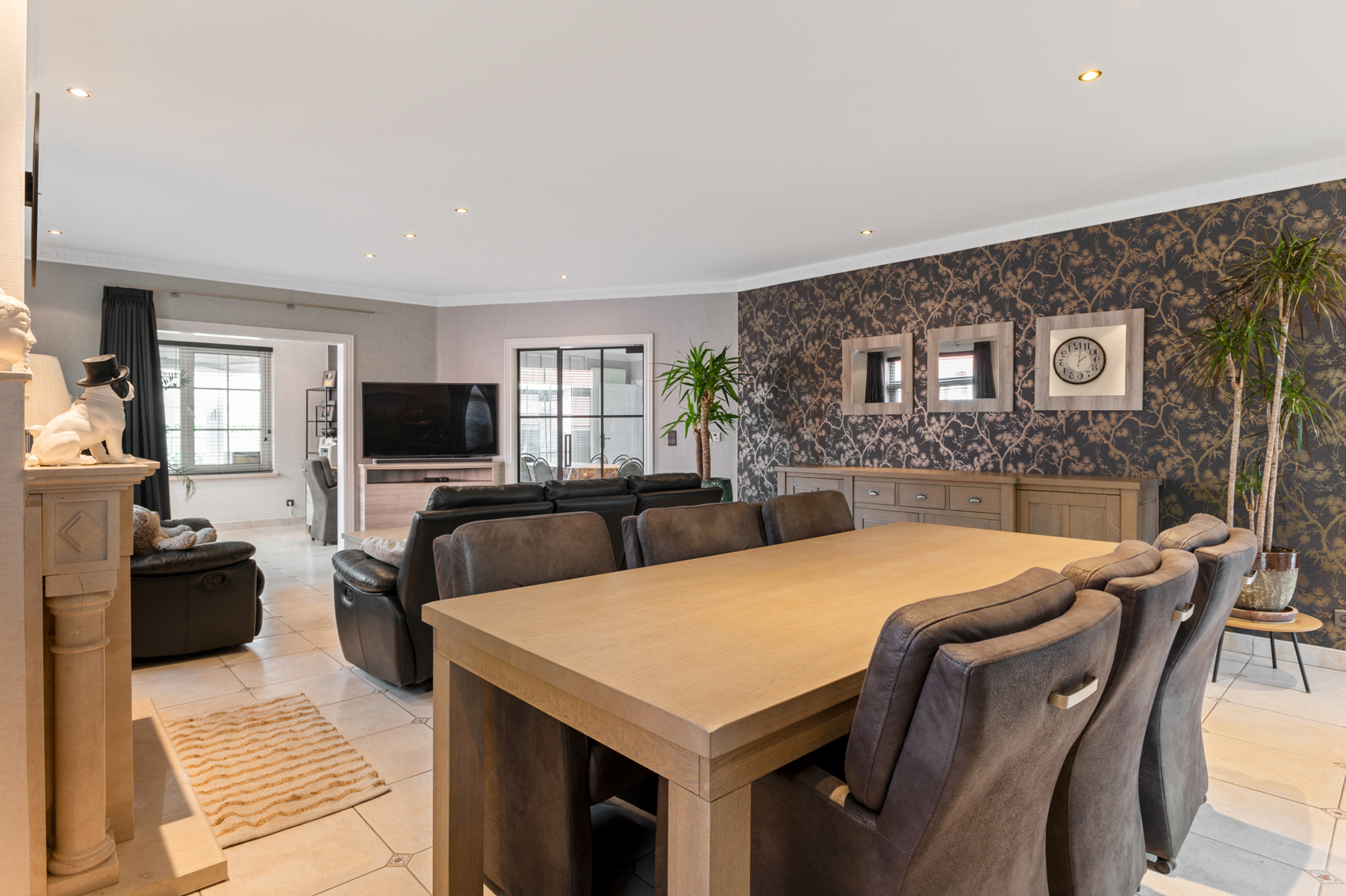 Ruime woning met 4 slpks, 2 bdks, garage en tuin - foto 4