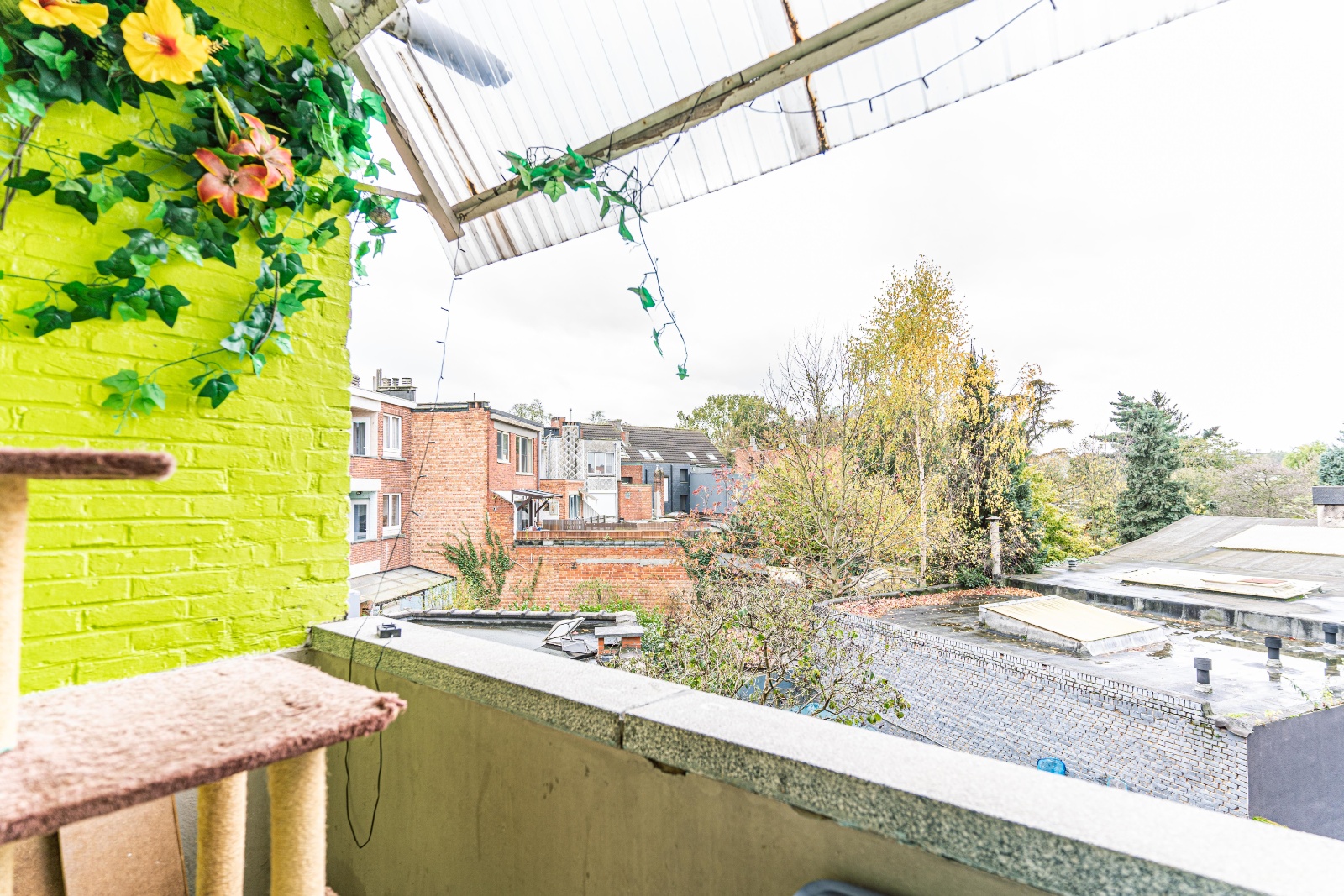 Gezellig en lichtrijk appartement te koop in het hart van Merksem - foto 5