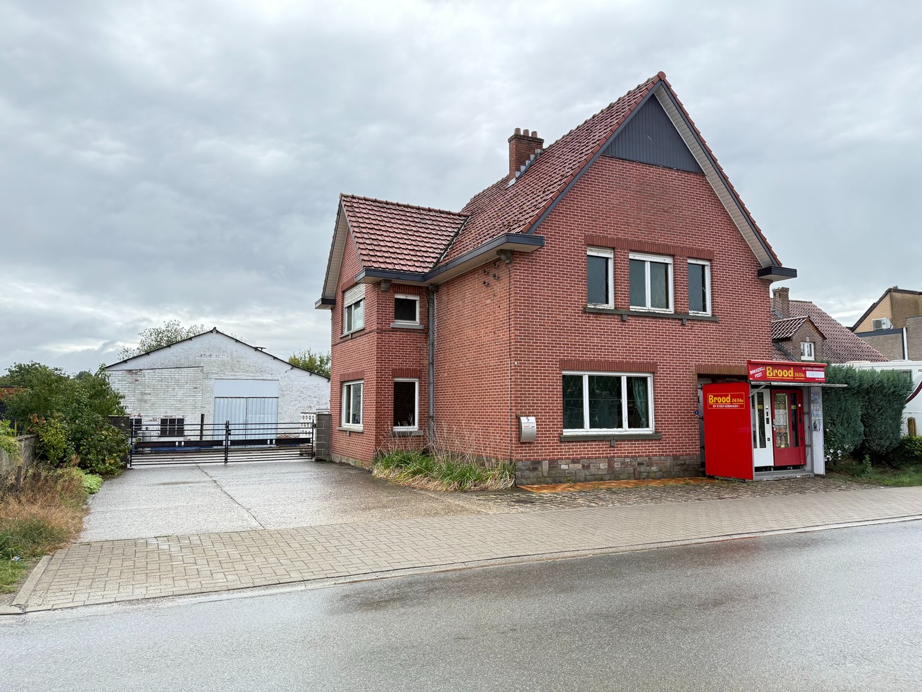 Commercial à vendre à Tielt-Winge avec 5 chambres - photo 1