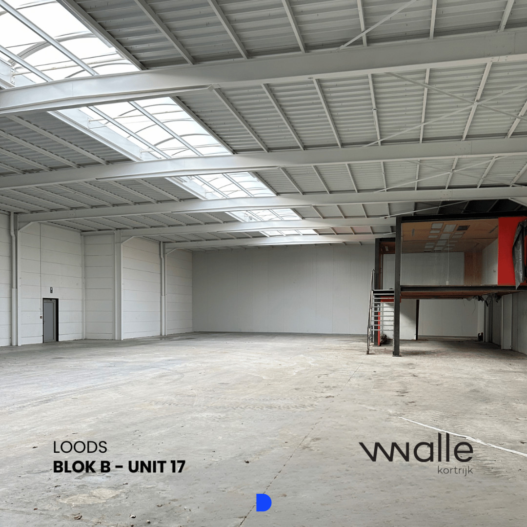 Loods met industrieel karakter in het centrum van Kortrijk! - foto 1