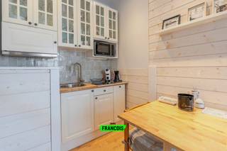 Deze studio is gelegen in de Ijzerstraat 7, op wandelafstand van zee en strand. We situeren ons op een boogscheut van centrum Blankenberge, maar...