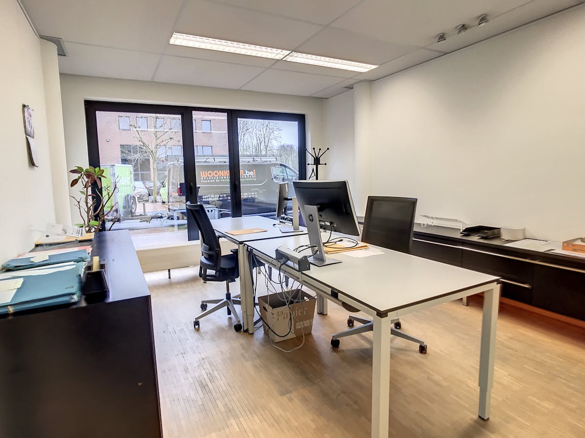 Kantoor te koop van ca. 471 m² in Roeselare - foto 4