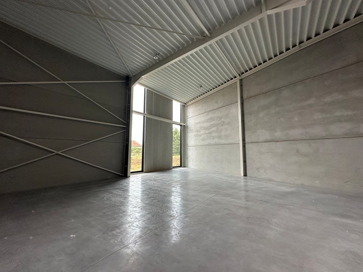 KMO-unit van ca. 215 m² te huur in bedrijvenpark Stijn Streuvels - foto 4