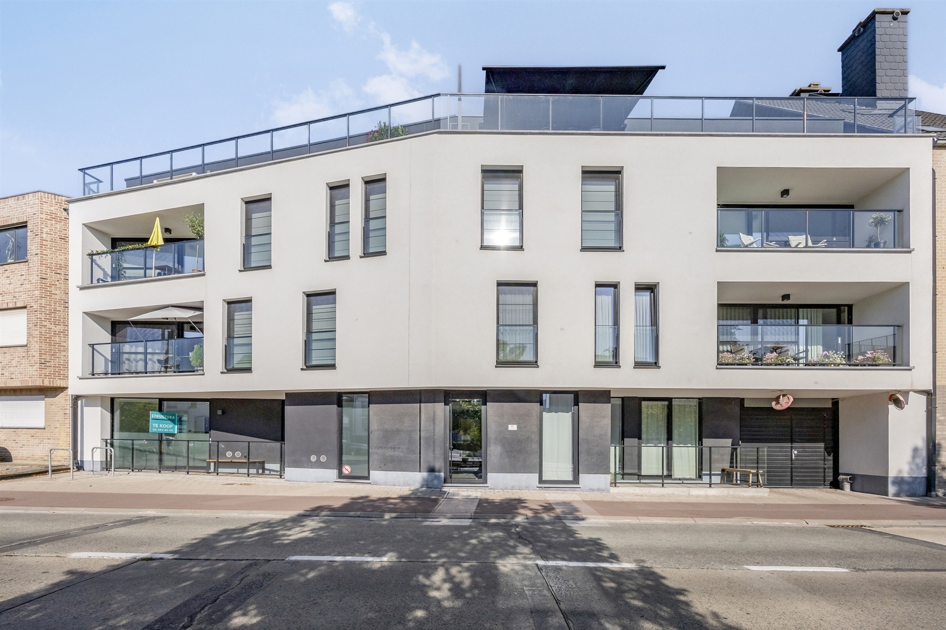 Handel-kantoor ruimte te huur nabij centrum Merchtem  - foto 1