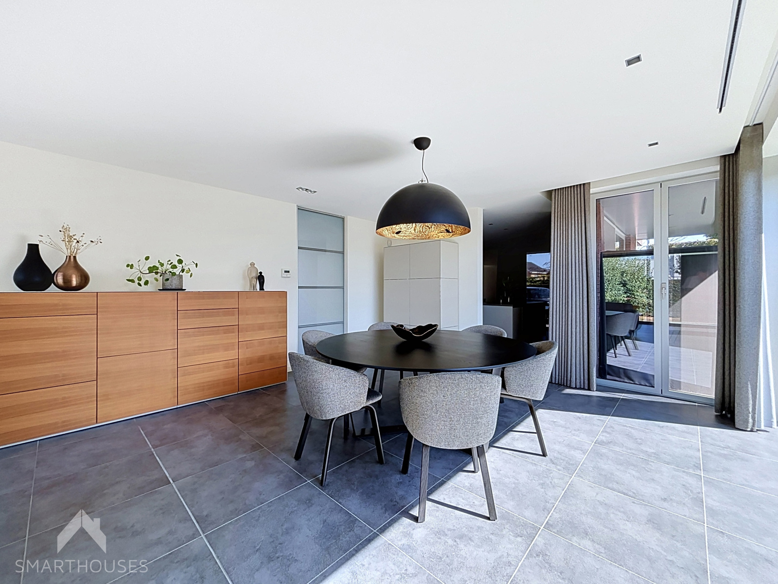 Ruime alleenstaande woning met 3 slpks - foto 4