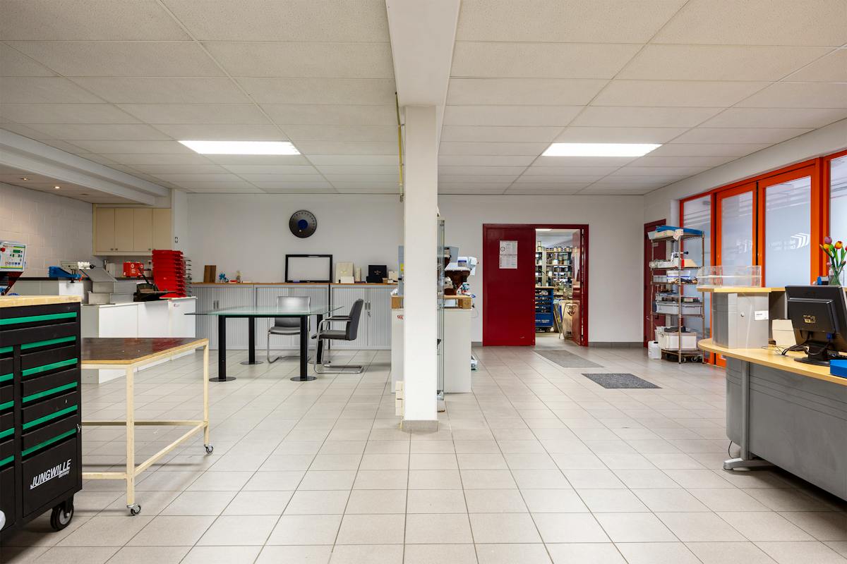 Salle d'exposition/espace de travail (environ 430 m²) à vendre à Eeklo - photo 4