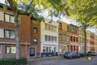 Recent gerenoveerd 1-slaapkamerappartement op toplocatie!Welkom in dit instapklare 1-slaapkamerappartement op de eerste verdieping, gelegen in de...