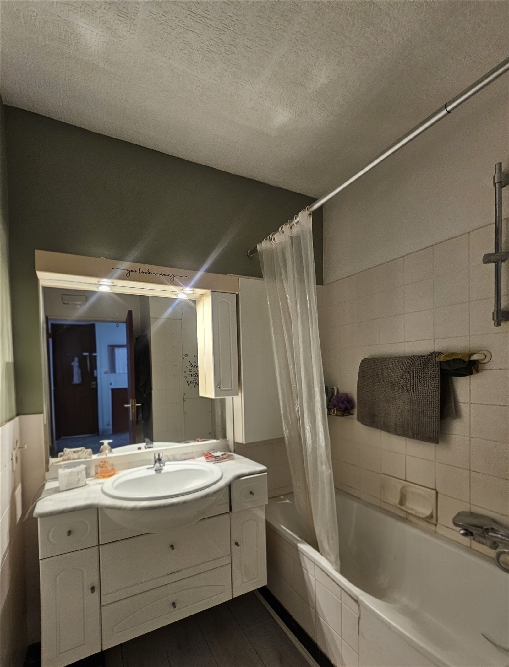 Ruim appartement met 2slps, tuin en garage. - foto 4