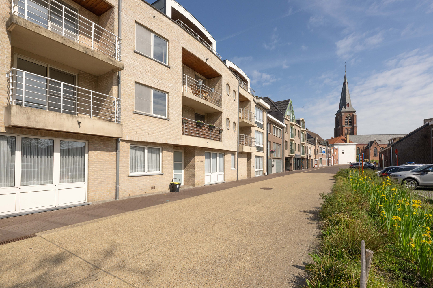 Appartement met garage te Meulebeke. - foto 2