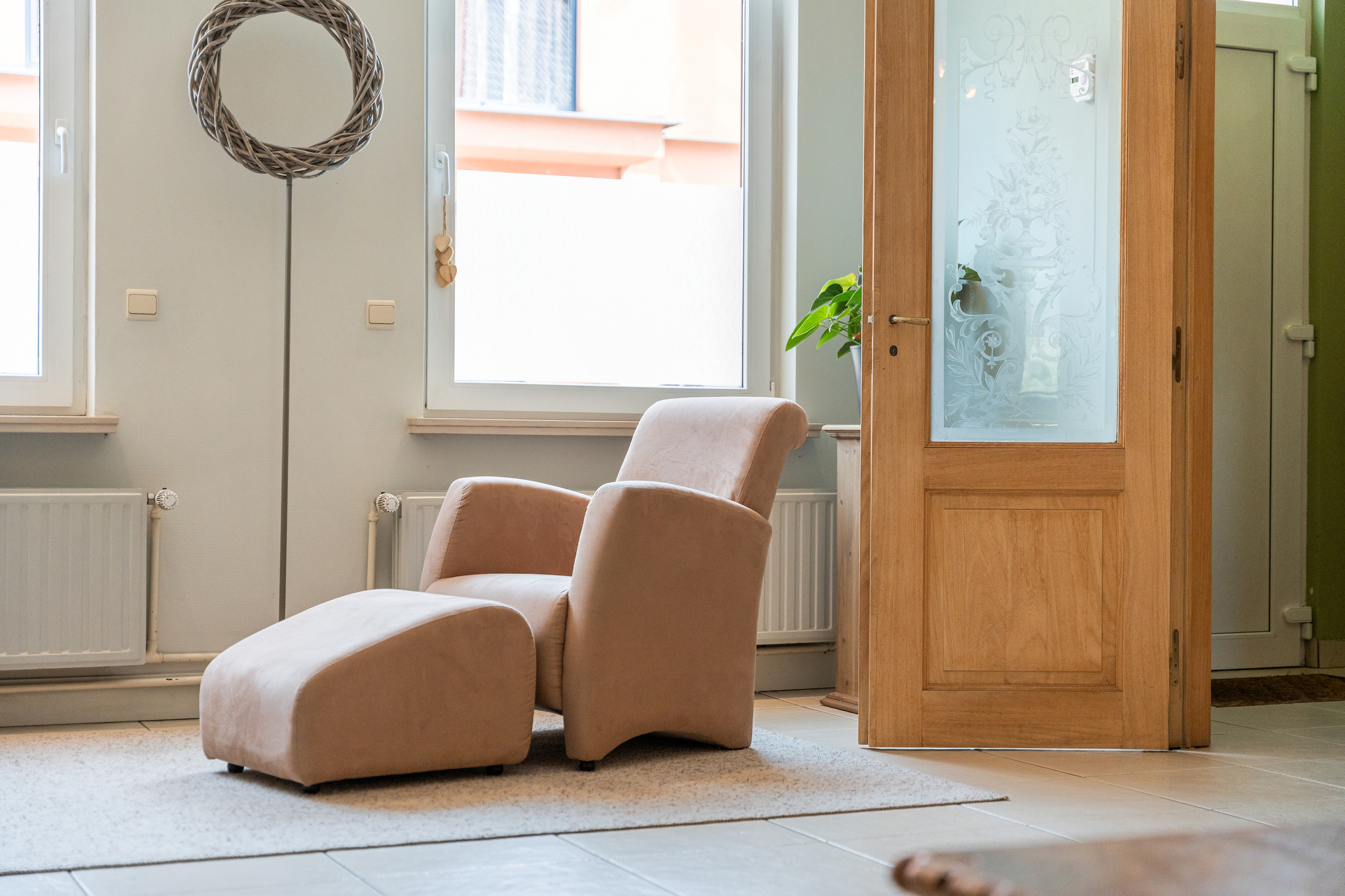 Ruime woning en atelier met potentieel in Lebbeke - foto 4
