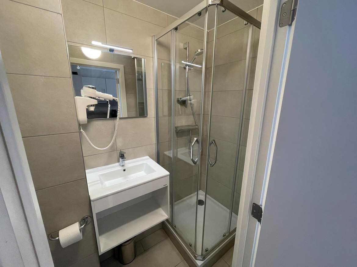 Charmant 1-Slaapkamerappartement te Koop op de Zeedijk - foto 5