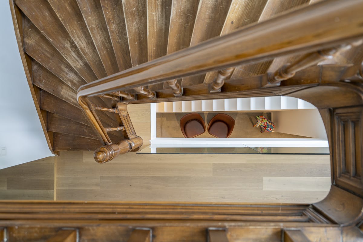 Prachtig gerenoveerde herenwoning te koop met uitweg - foto 3