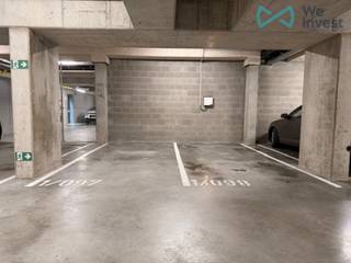 <p><span>Ondergrondse autostaanplaats gelegen in het recente nieuwbouwproject Elysia Park, in een rustige en residentiële buurt in Edegem.</span></p>
<p><span>• Gelegen in een verzorgde, moderne parkeergarage</span><br /><span>• Mogelijkheid tot installatie van een laadpaal </span><br /><span>• Vlot toegankelijk</span></p>
<p>Interesse? Neem gerust contact op voor meer informatie</p>