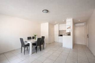 Dit appartement is gelegen op de derde verdieping in residentie Jacob in de Sint-Jacobsstraat 16, Ieper. Het appartement is gelegen op een...