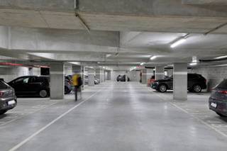 BRUSSEL - Lot van 9 parkings + 1 gratis: Een succesvolle, zorgeloze en gediversifieerde investering. Minimaal potentieel rendement van 4,44%...
