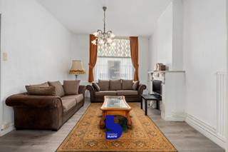 Welkom in de Louisastraat, waar geschiedenis en potentieel samenkomen achter een prachtige, beschermde Art Deco gevel. Deze woning is opgenomen in...