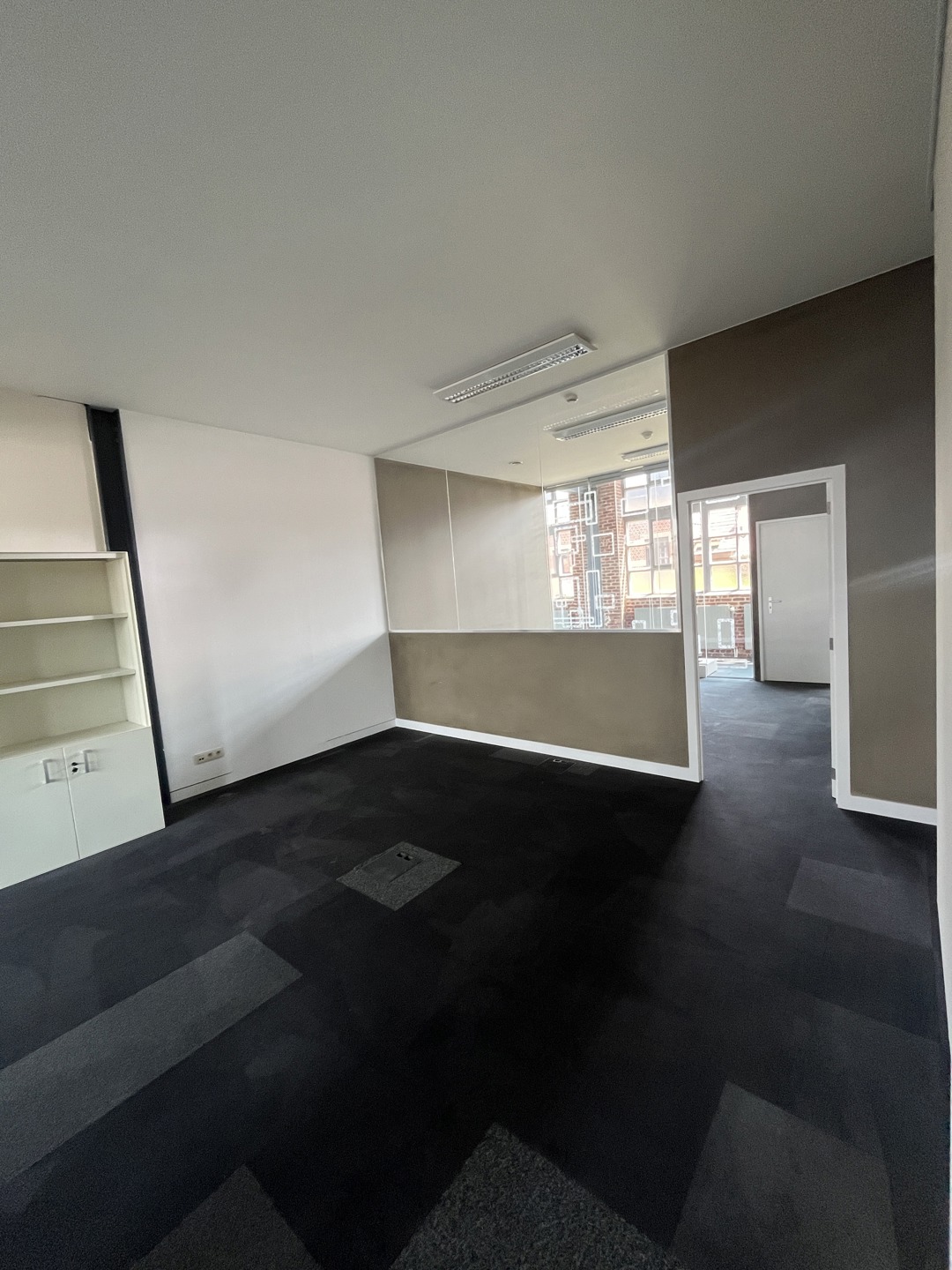 Professionele Ruimtes te Huur – Bara Straat, 49 tot 151 m² - foto 2