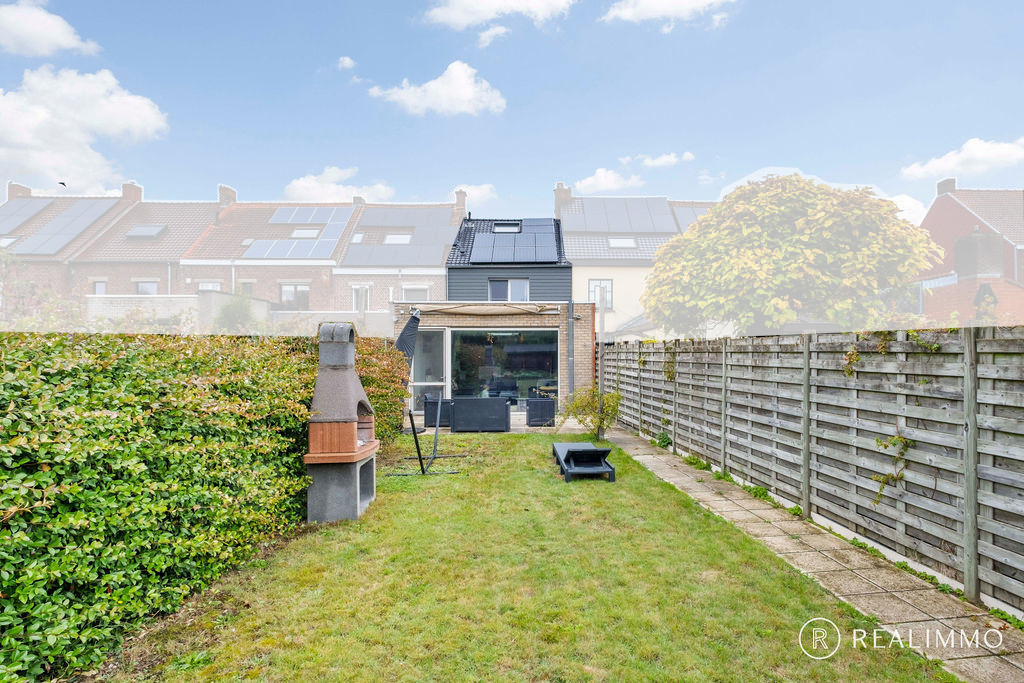 Gerenoveerde en energiezuinige gezinswoning in Aalbeke - foto 2