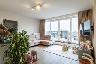 Huurprijs: 875 EUR per maand+ 55 EUR per maand voor ondergrondse autostaanplaats en berging+ 70 EUR per maand gemeenschappelijke kostenKosten...