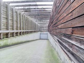 Deze centraal gelegen ondergrondse autostaanplaats is zeer uniek in de stad Antwerpen. Beschikbaarheid:- beschikbaar per...