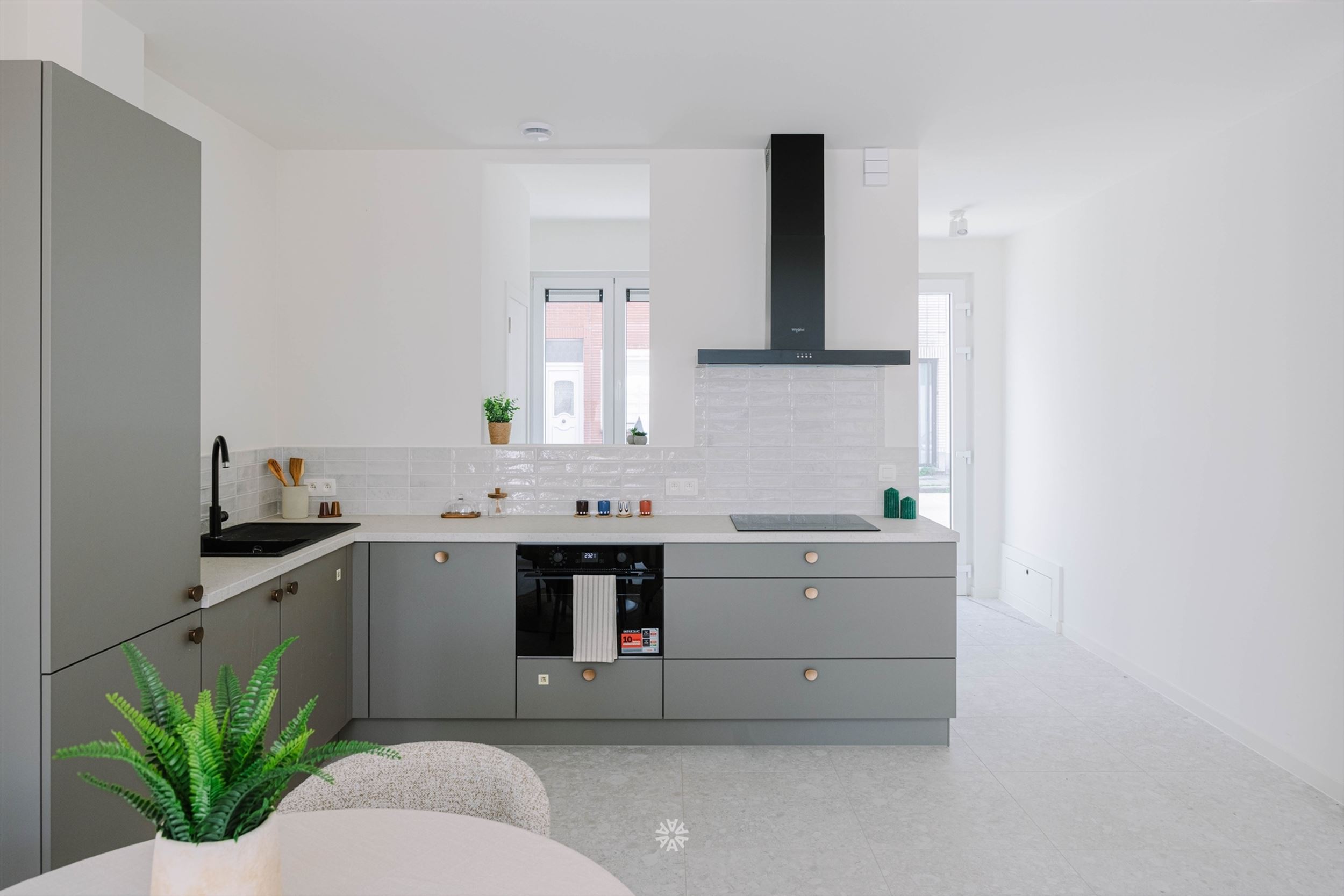 Gerenoveerde woning met zonnige stadstuin - foto 4