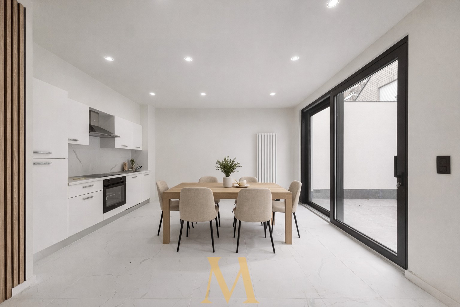 Stijlvol gerenoveerde stadswoning met 4 slpk nabij het centrum van Kortrijk - foto 4