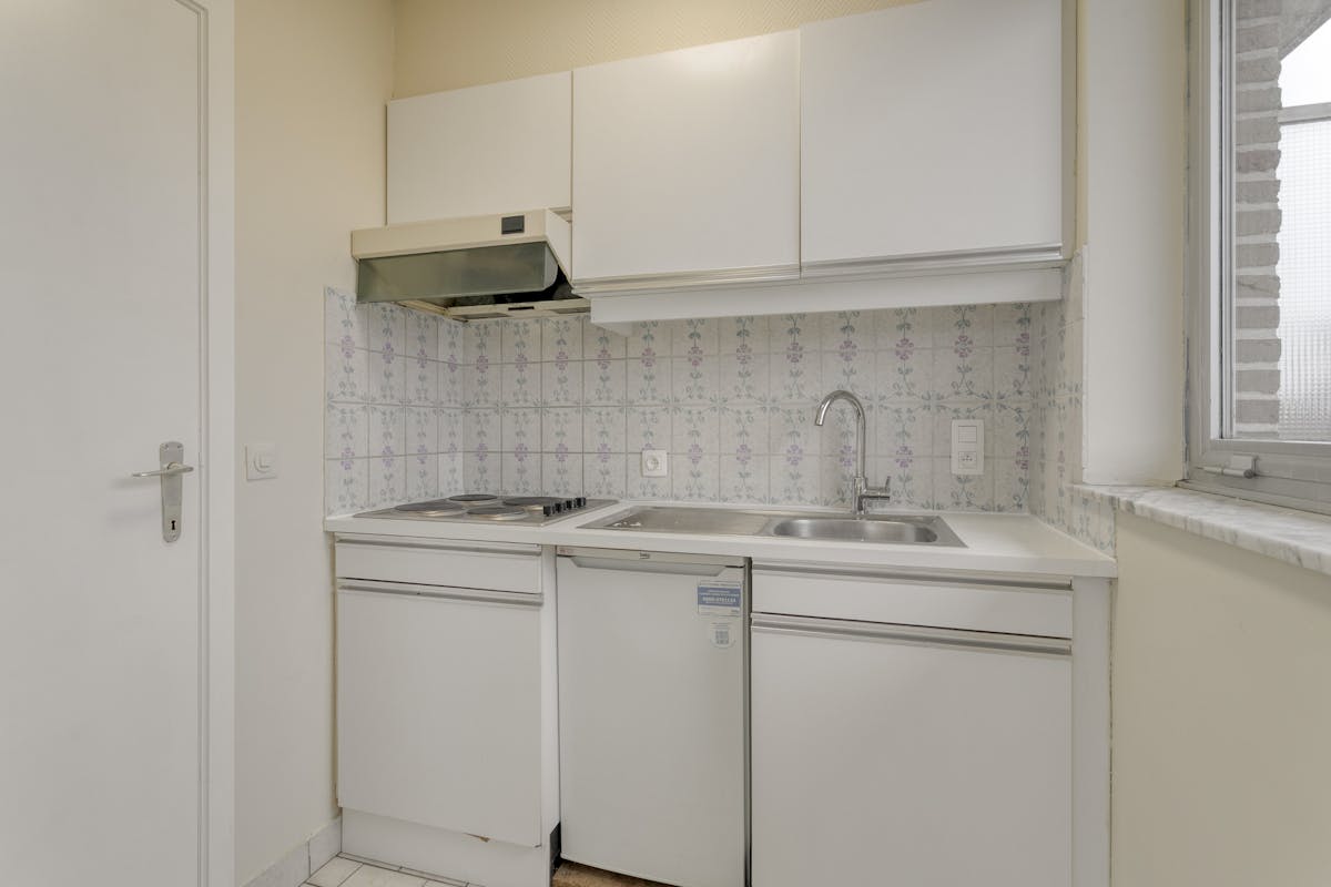 Instapklaar en lichtrijk appartement met garage in Roeselare - foto 5