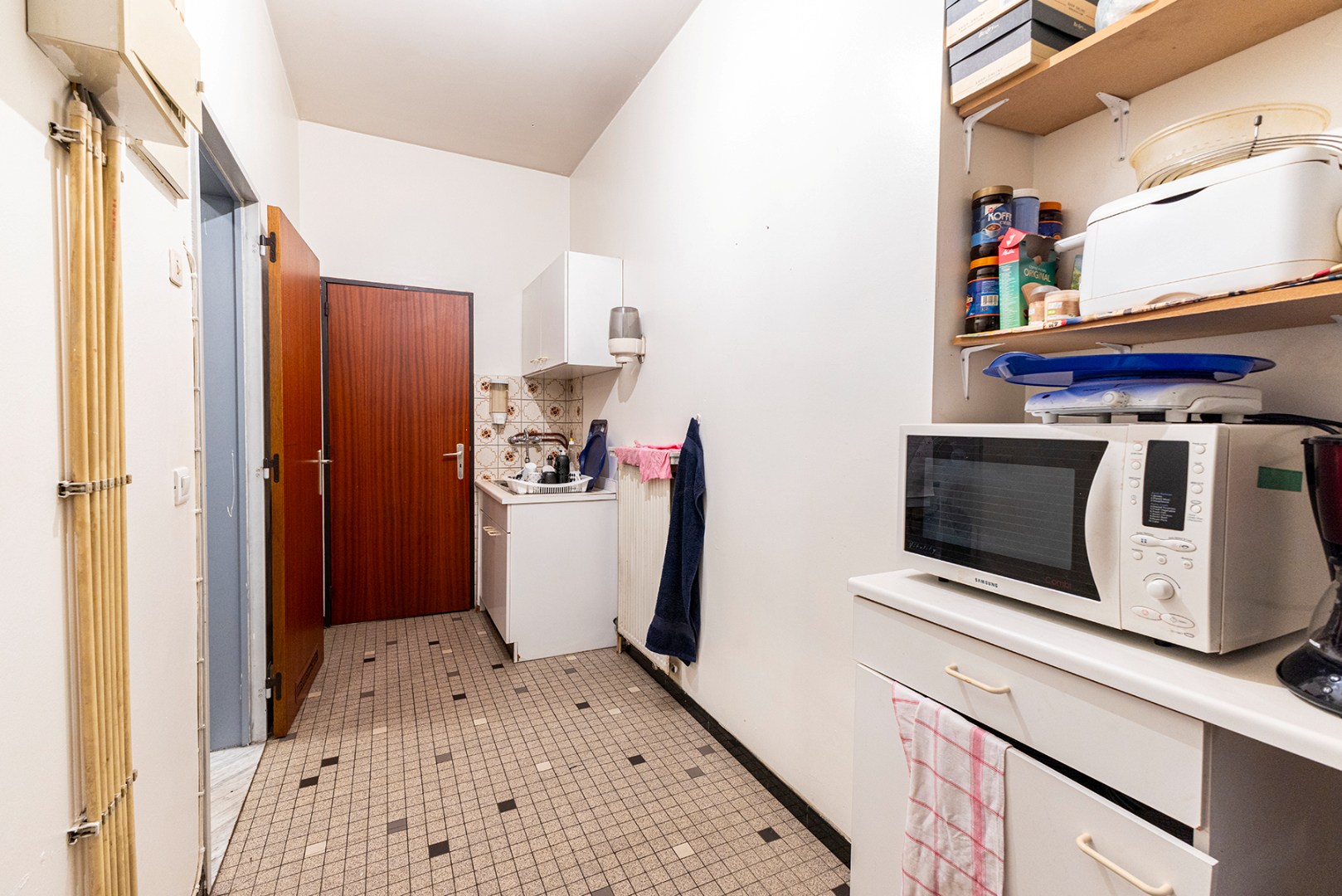 Handelsgelijkvloers (66 m²) op toplocatie! - foto 4