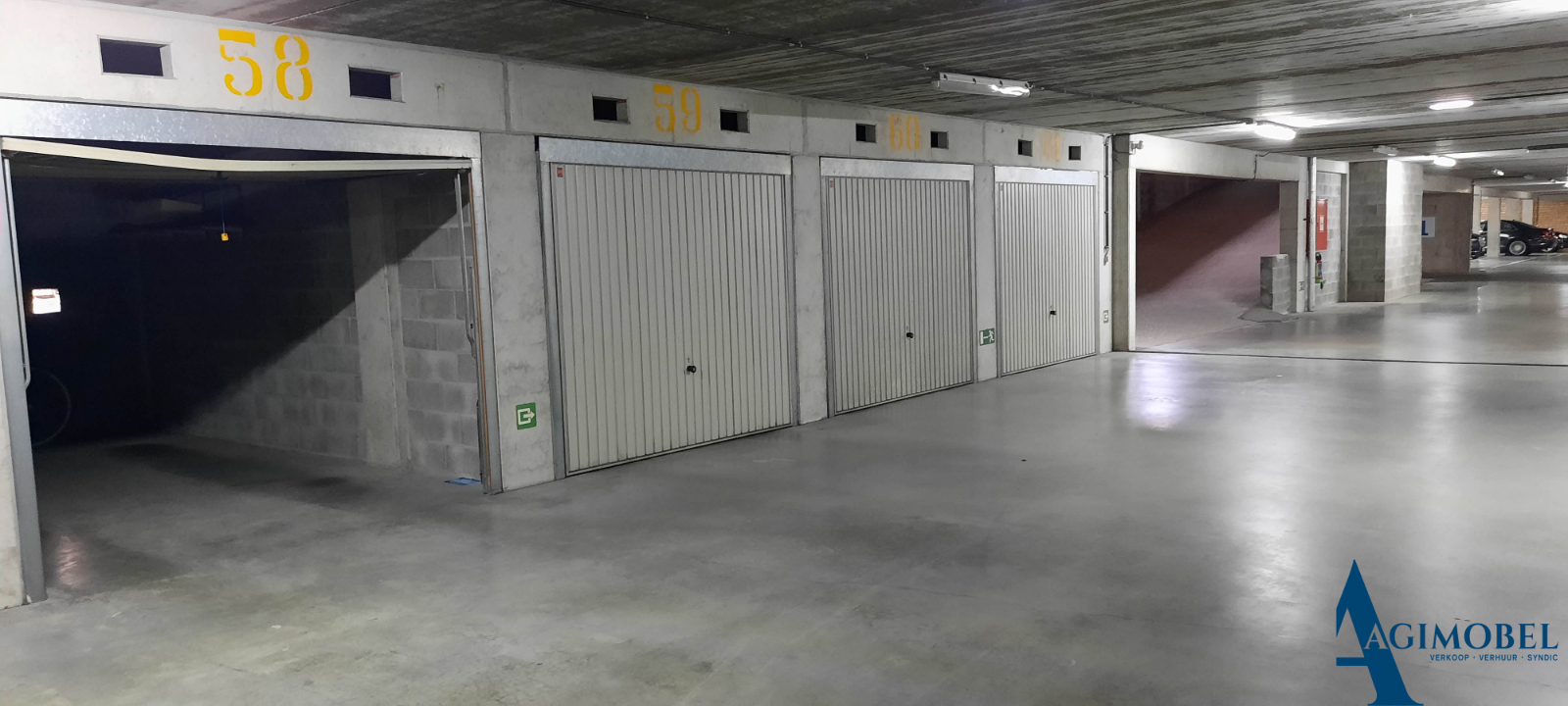 Gemakkelijke  garagebox op niveau +1 in het centrum nabij de Lippenslaan te Knokke . - foto 5