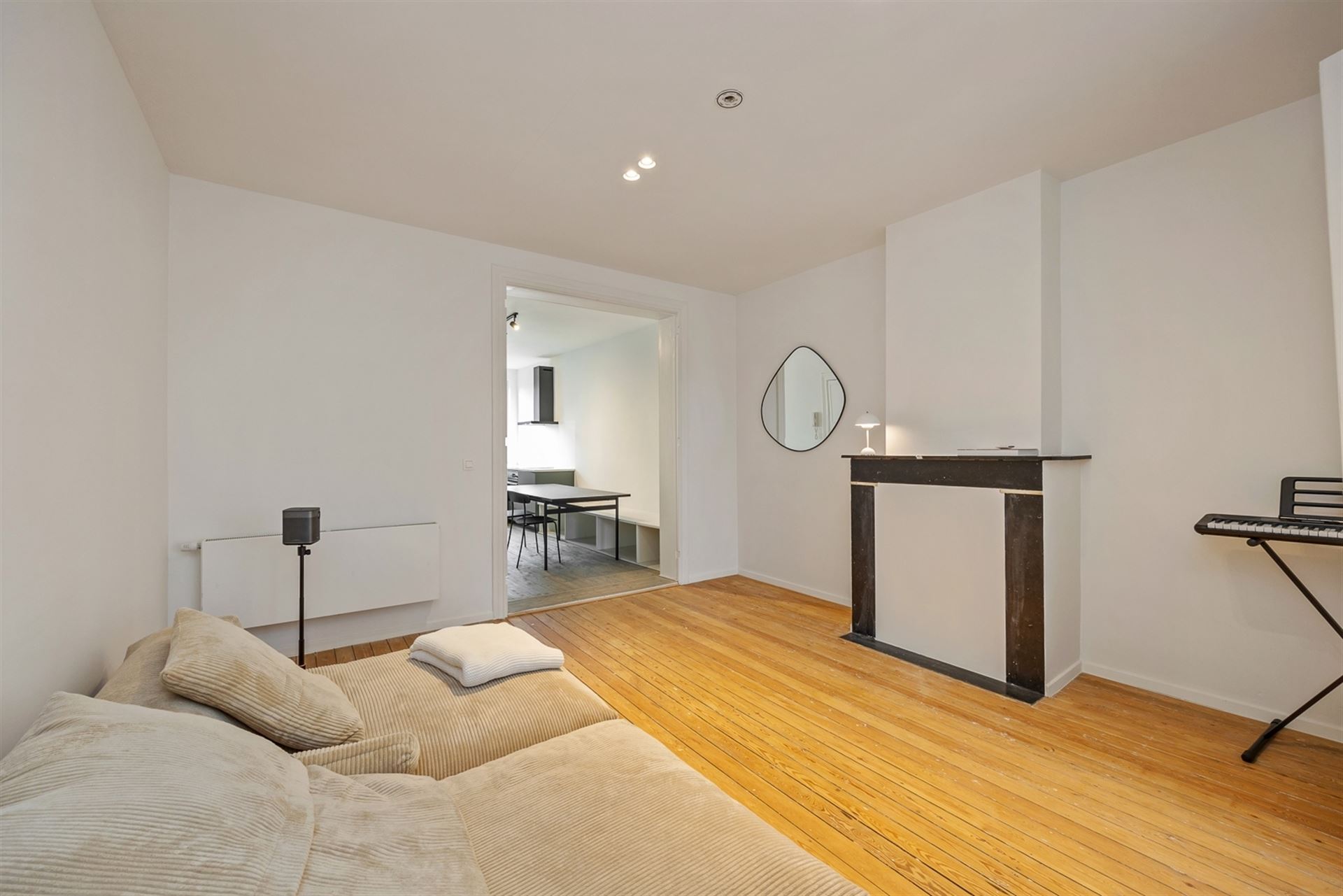 Charmant en Lichtrijk Appartement op bovenste verdieping. - foto 3