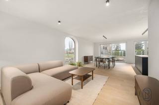 Magnifique MAISON NEUVE 4 façades finies avec soin – TVA à 6 % possible !Prête à emménager immédiatement et finie avec des matériaux de qualité,...