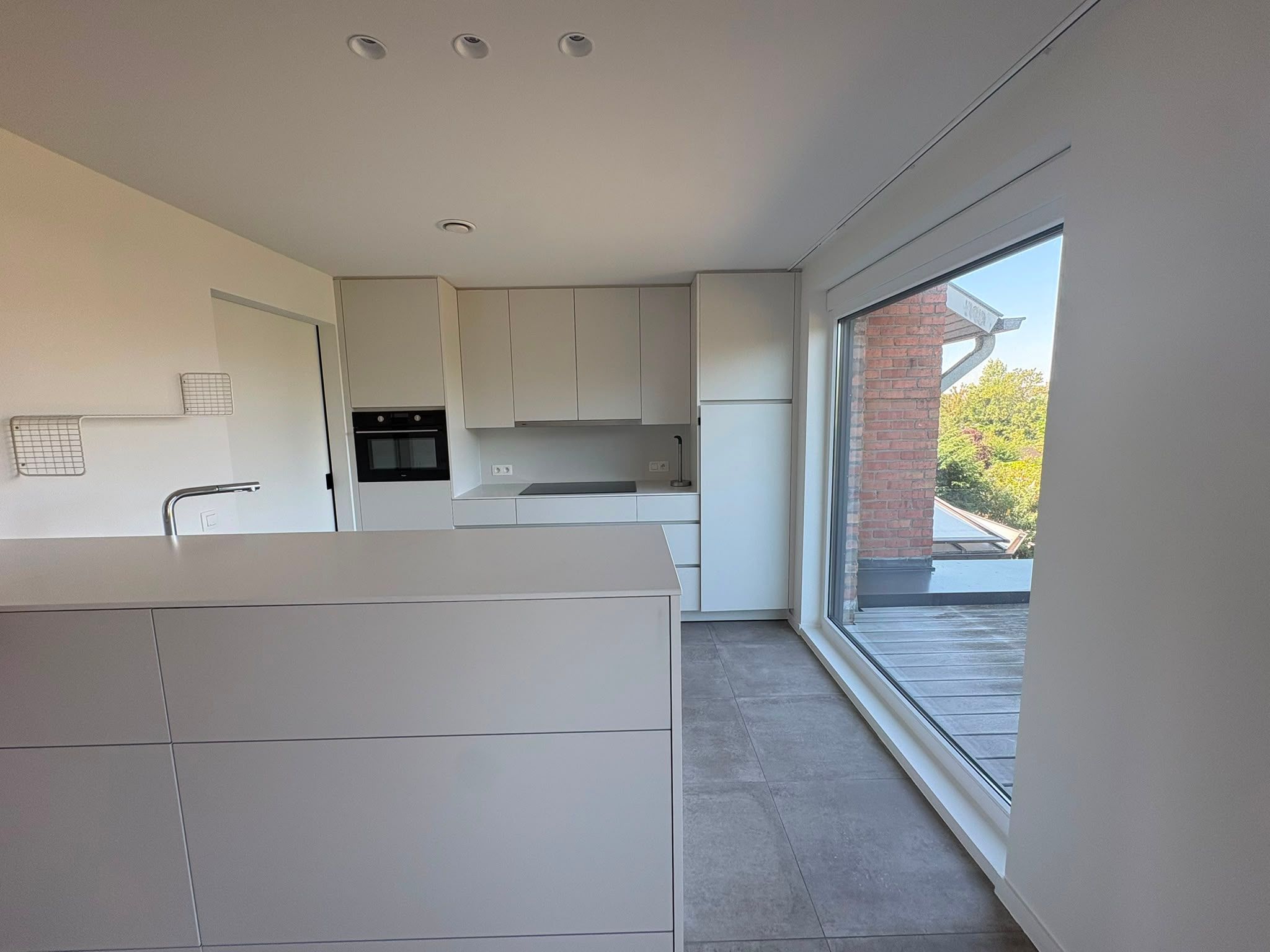 Prachtig & ruim appartement met hoogwaardige afwerking, groot terras én garage te huur te Mariakerke Oostende! - foto 4