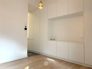 GHENT - Smidsestraat 155 : Vous êtes à la recherche d'un studio rénové et meublé à louer à Gand ? Ce bien est peut-être fait pour vous. Les...