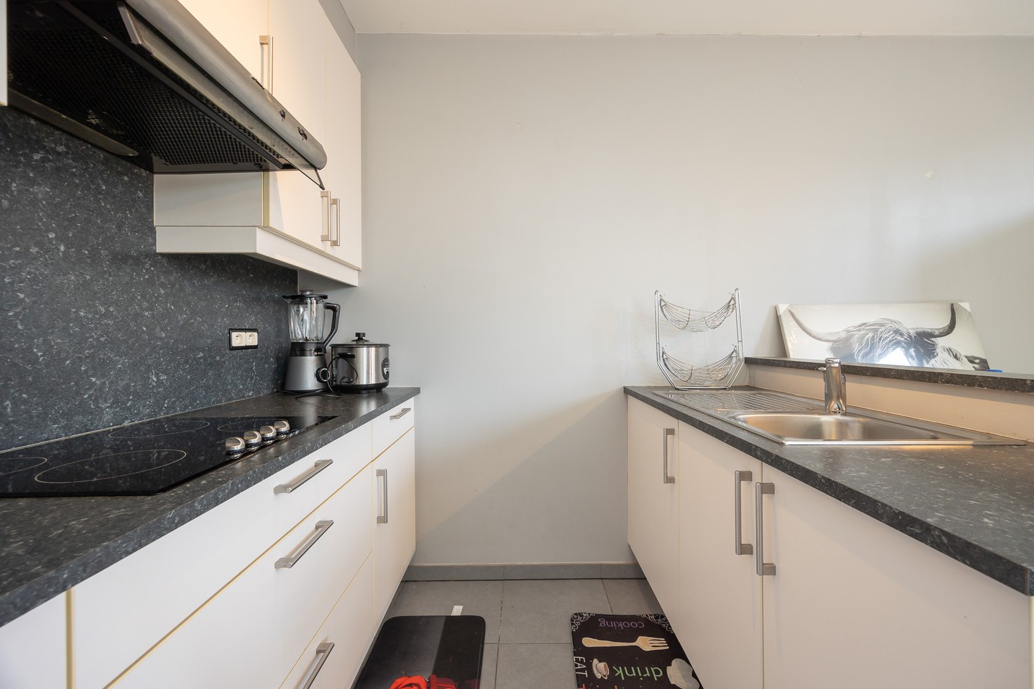 Centraal gelegen 1-slaapkamerappartement op tweede verdieping van een klein gebouw - foto 5