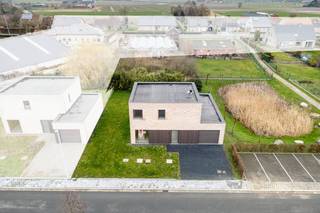 Are you looking for a ready-to-move-in home where peace, comfort and energy efficiency are key? Discover this beautifully finished new building in...