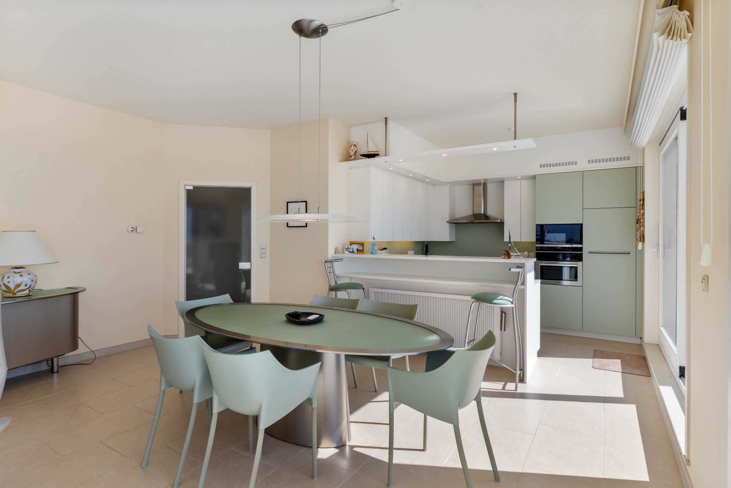 2-slaapkamerappartement met meerdere terrassen met fenomenaal zee -en jachthavenzicht te Nieuwpoort - foto 4