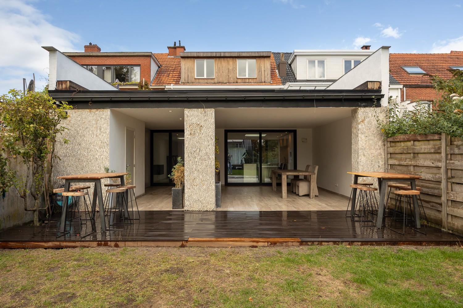 Stijlvol gerenoveerde woning in het hart van ’s-Gravenwezel – 4 slp – 4 badkamers - foto 3