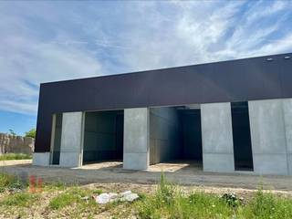 Nouvelle unité PME de 200 m² à vendre dans la nouvelle zone d’activités « STADSBEEMD », composée de 58 unités PME durables allant de 100 m² à 425...