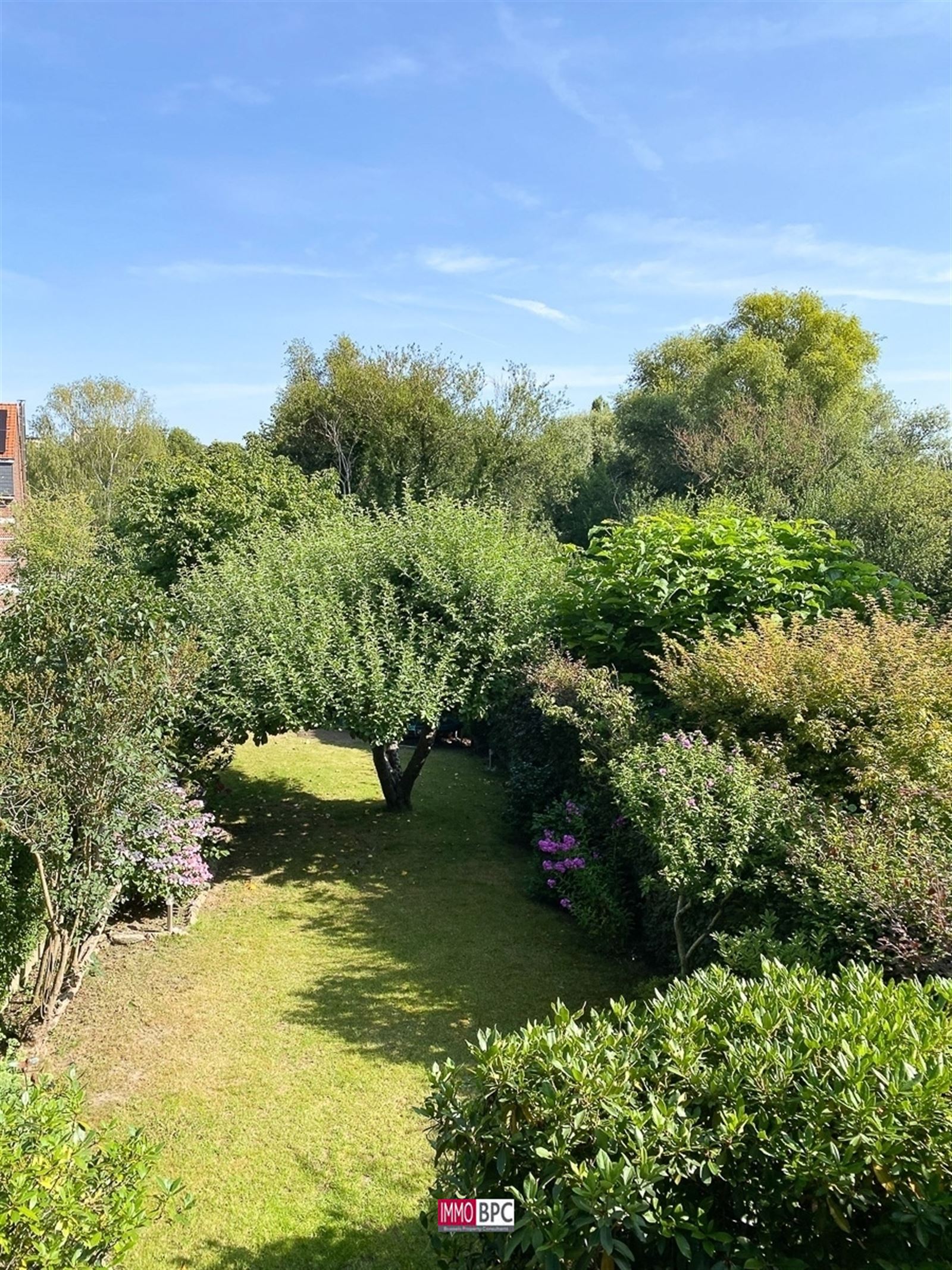 Maison unifamiliale avec garage et magnifique jardin - photo 5