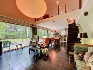 Vous recherchez un endroit pour vous détendre complètement ? Près de la magnifique forêt de Drongengoed à Ursel, vous trouverez cette charmante maison de vacances. Grâce à son emplacement au milieu de la verdure et du jardin naturel, c'est l'endroit idéal pour respirer à nouveau et profiter du chant des oiseaux.MISE EN PAGE : - Espace de vie lumineux avec une belle vue sur le jardin- Cuisine ouverte- Toilettes séparées- Chambre - Salle de bain avec baignoire, douche et lavaboAVANTAGES :- Commerces et centre du village d'Ursel à quelques minutes- Emplacement idéal : au centre de Bruges et Gand - Près de la côte - Intimité et oasis de paix - Paradis des loisirs CPE : 425 kWh/m²CPE : 425.0 kWh/m²Ce bien est soumis à l'obligation de rénovation imposée par le gouvernement flamand pour les bâtiments résidentiels (sauf en cas de démolition dans les 5 ans suivant l'achat). Pour plus d'informations, veuillez consulter le site web de l'Agence flamande de l'Énergie et du Climat via https://www.vlaanderen.be/een-woning-kopen/renovatieverplichting-voor-residentiele-gebouwenRegistre des mesures: non